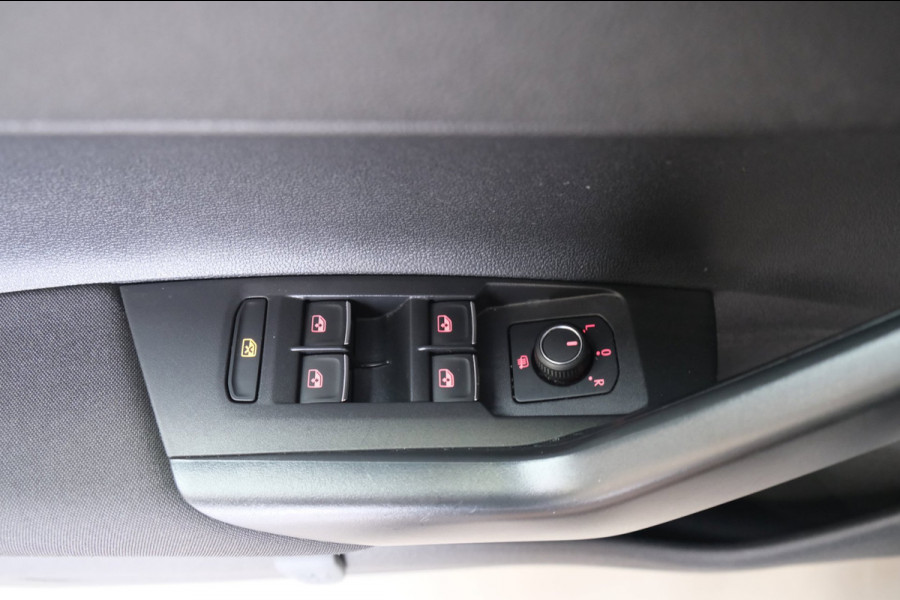 Volkswagen Polo 1.0 TSI Highline Automaat - N.A.P. Airco, Cruise, Navi, Camera, Carplay, Virtueel display.