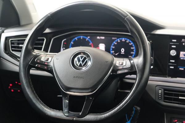 Volkswagen Polo 1.0 TSI Highline Automaat - N.A.P. Airco, Cruise, Navi, Camera, Carplay, Virtueel display.