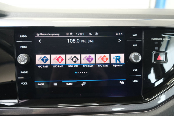 Volkswagen Polo 1.0 TSI Highline Automaat - N.A.P. Airco, Cruise, Navi, Camera, Carplay, Virtueel display.