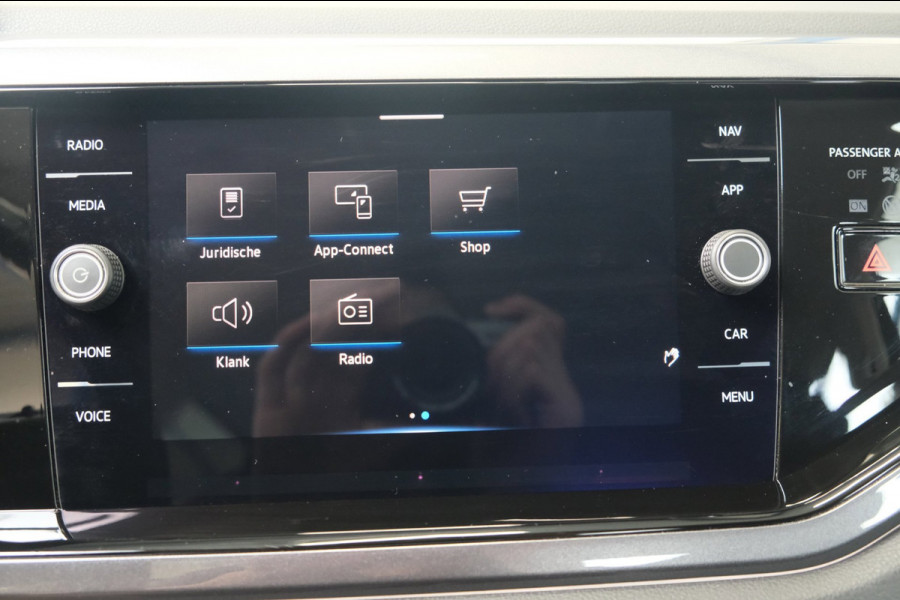 Volkswagen Polo 1.0 TSI Highline Automaat - N.A.P. Airco, Cruise, Navi, Camera, Carplay, Virtueel display.
