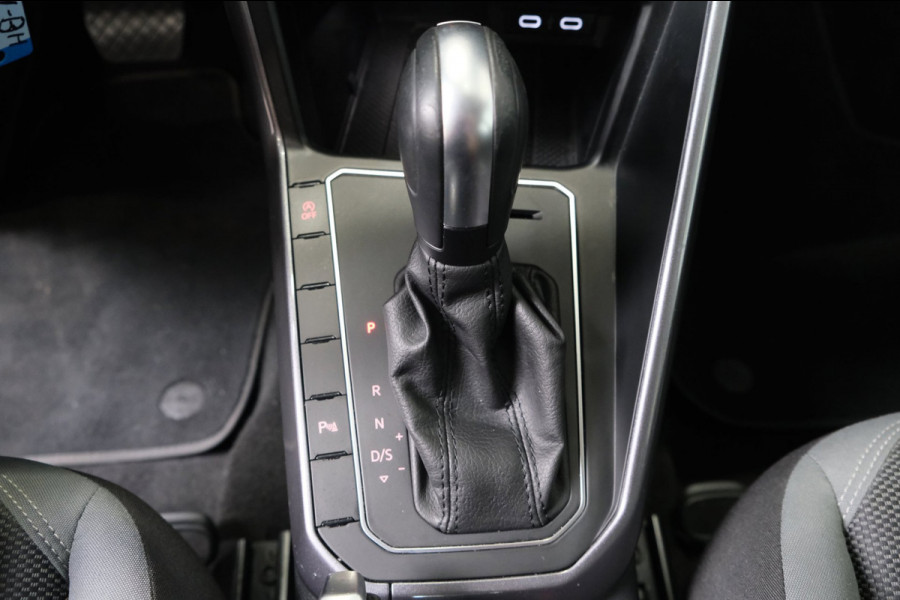 Volkswagen Polo 1.0 TSI Highline Automaat - N.A.P. Airco, Cruise, Navi, Camera, Carplay, Virtueel display.