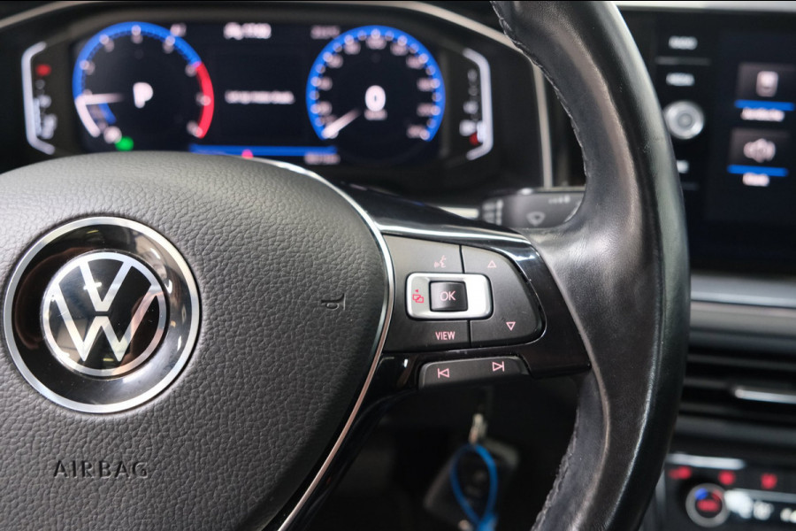 Volkswagen Polo 1.0 TSI Highline Automaat - N.A.P. Airco, Cruise, Navi, Camera, Carplay, Virtueel display.
