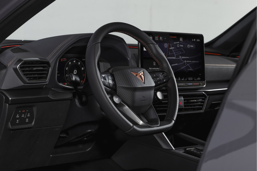 CUPRA Formentor 1.5 TSI e-Hybrid VZ Tribe Edition | S/k-Panodak | Dig. Cockpit | Adapt. Cruise | Stoel-+ Stuurverw. PDC | 360 Camera | NAV + App. Connect | ECC | Elek. Klep | LM 19" | 0683