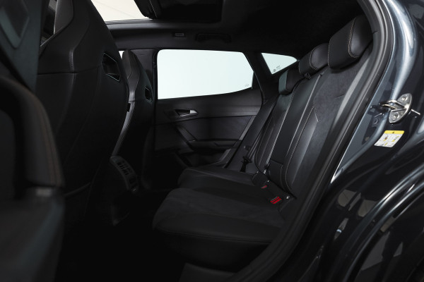 CUPRA Formentor 1.5 TSI e-Hybrid VZ Performance | S/K-Panodak | Dig. Cockpit | Adapt. Cruise | Stoel-+Stuurverw. | PDC | 360 Camera | NAV + App. Connect | ECC | Elek. Klep | LM 19" | 7134