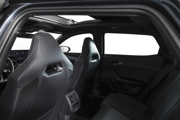 CUPRA Formentor 1.5 TSI e-Hybrid VZ Performance | S/K-Panodak | Dig. Cockpit | Adapt. Cruise | Stoel-+Stuurverw. | PDC | 360 Camera | NAV + App. Connect | ECC | Elek. Klep | LM 19" | 7134