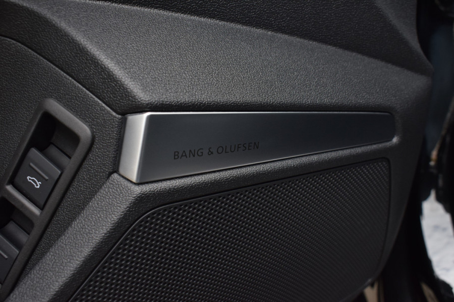 Audi A3 Sportback 45 TFSI e S-edition Competition | Pano | B&O | Head-Up