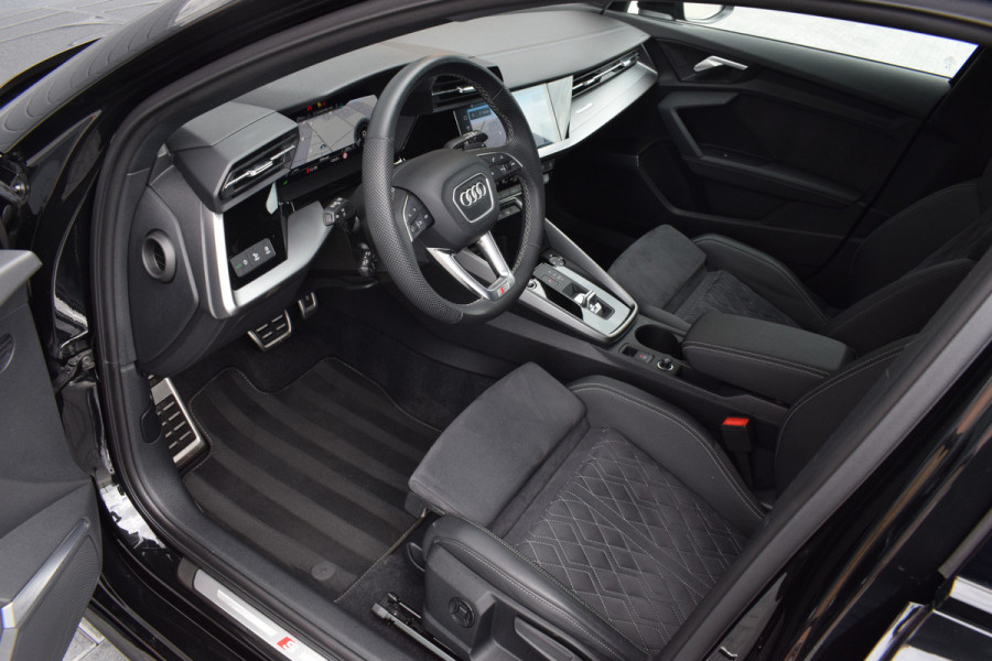 Audi A3 Sportback 45 TFSI e S-edition Competition | Pano | B&O | Head-Up