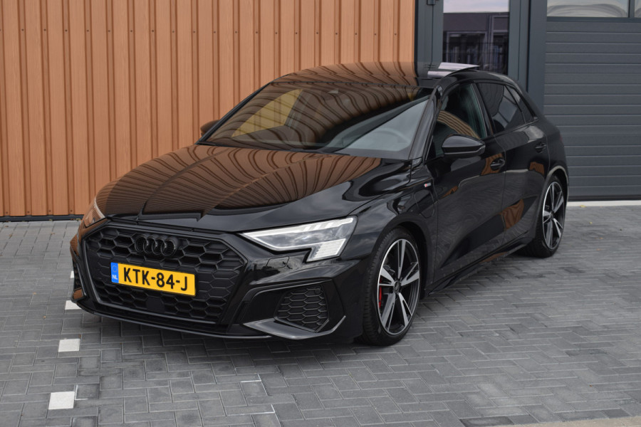Audi A3 Sportback 45 TFSI e S-edition Competition | Pano | B&O | Head-Up