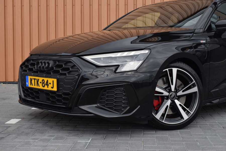 Audi A3 Sportback 45 TFSI e S-edition Competition | Pano | B&O | Head-Up