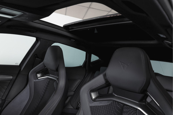 CUPRA Formentor 1.5 TSI e-Hybrid VZ Tribe Edition | S/k-Panodak | Dig. Cockpit | Adapt. Cruise | Stoel-+ Stuurverw. PDC | 360 Camera | NAV + App. Connect | ECC | Elek. Klep | LM 19" | 0661