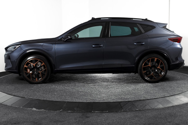 CUPRA Formentor 1.5 TSI e-Hybrid VZ Tribe Edition | S/k-Panodak | Dig. Cockpit | Adapt. Cruise | Stoel-+ Stuurverw. PDC | 360 Camera | NAV + App. Connect | ECC | Elek. Klep | LM 19" | 0661