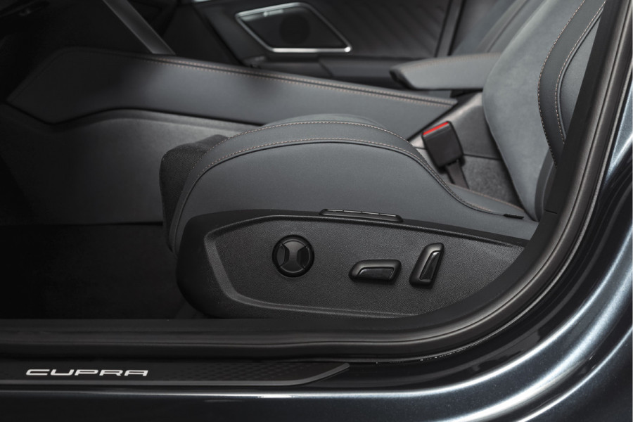 CUPRA Formentor 1.5 TSI e-Hybrid VZ Tribe Edition | S/k-Panodak | Dig. Cockpit | Adapt. Cruise | Stoel-+ Stuurverw. PDC | 360 Camera | NAV + App. Connect | ECC | Elek. Klep | LM 19" | 0661