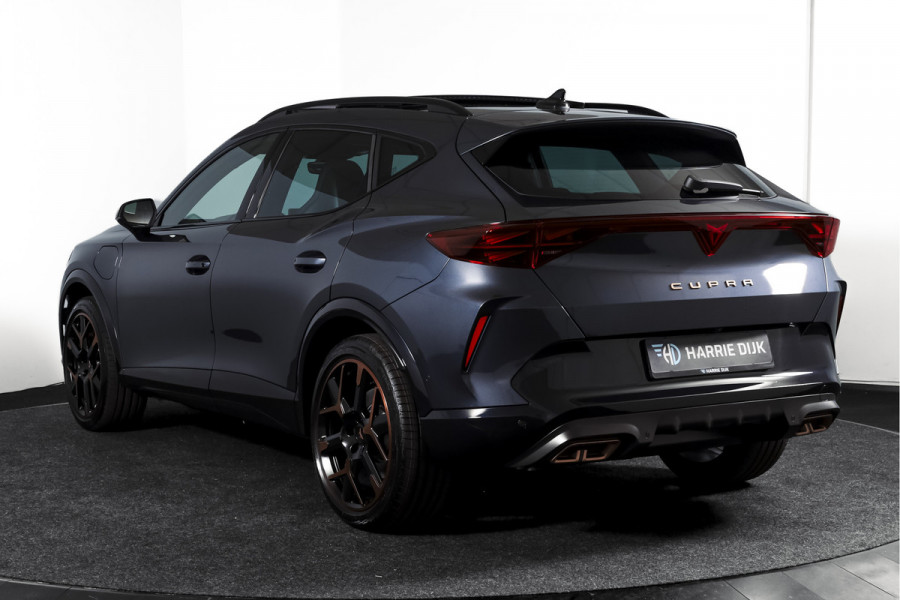 CUPRA Formentor 1.5 TSI e-Hybrid VZ Tribe Edition | S/k-Panodak | Dig. Cockpit | Adapt. Cruise | Stoel-+ Stuurverw. PDC | 360 Camera | NAV + App. Connect | ECC | Elek. Klep | LM 19" | 0661