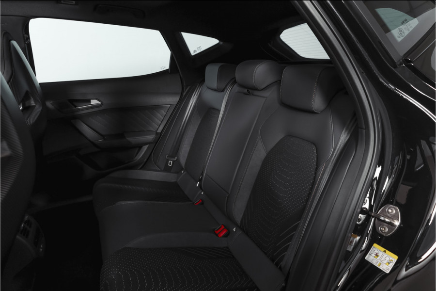 CUPRA Formentor 1.5 TSI e-Hybrid VZ Tribe Edition | S/k-Panodak | Dig. Cockpit | Adapt. Cruise | Stoel-+ Stuurverw. PDC | 360 Camera | NAV + App. Connect | ECC | Elek. Klep | LM 19" | 7989