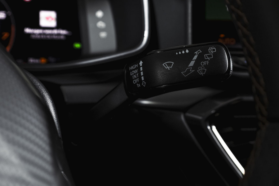 CUPRA Formentor 1.5 TSI e-Hybrid VZ Tribe Edition | S/k-Panodak | Dig. Cockpit | Adapt. Cruise | Stoel-+ Stuurverw. PDC | 360 Camera | NAV + App. Connect | ECC | Elek. Klep | LM 19" | 7989