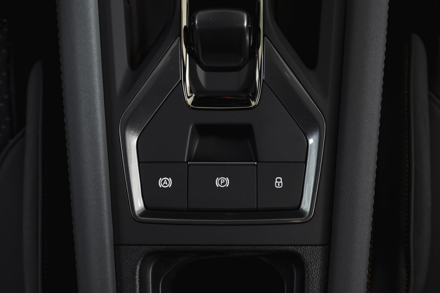 CUPRA Formentor 1.5 TSI e-Hybrid VZ Tribe Edition | S/k-Panodak | Dig. Cockpit | Adapt. Cruise | Stoel-+ Stuurverw. PDC | 360 Camera | NAV + App. Connect | ECC | Elek. Klep | LM 19" | 7976