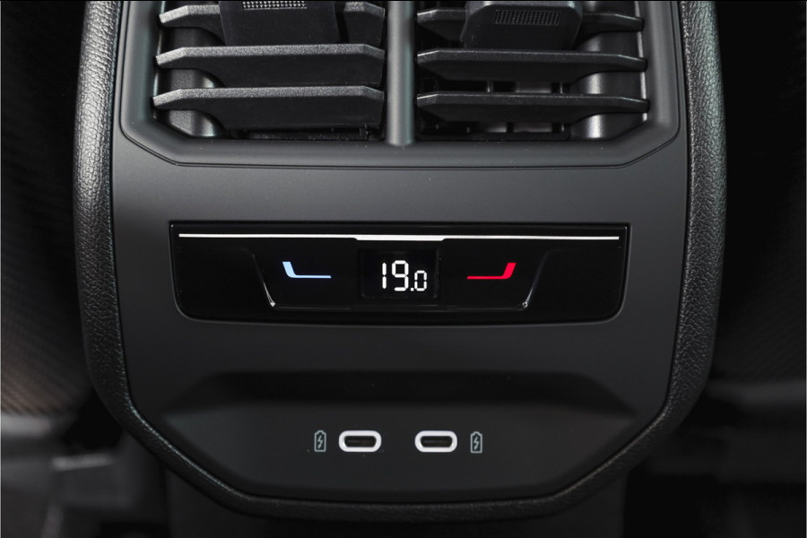 CUPRA Formentor 1.5 TSI e-Hybrid VZ Tribe Edition | S/k-Panodak | Dig. Cockpit | Adapt. Cruise | Stoel-+ Stuurverw. PDC | 360 Camera | NAV + App. Connect | ECC | Elek. Klep | LM 19" | 7976