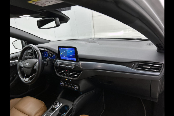 Ford FOCUS Wagon 1.5 Automaat 150PK Active X Business / Trekhaak / Leder / Standkachel / B&O Radio / Pdc+Camera / Apk 11-2026