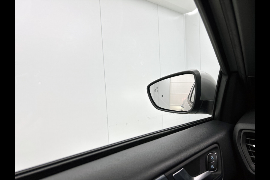 Ford FOCUS Wagon 1.5 Automaat 150PK Active X Business / Trekhaak / Leder / Standkachel / B&O Radio / Pdc+Camera / Apk 11-2026