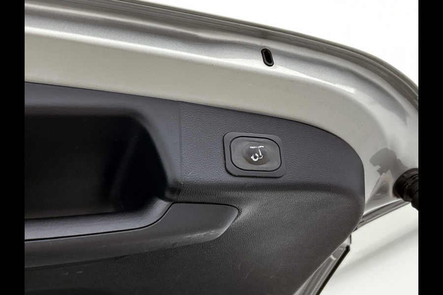 Ford FOCUS Wagon 1.5 Automaat 150PK Active X Business / Trekhaak / Leder / Standkachel / B&O Radio / Pdc+Camera / Apk 11-2026