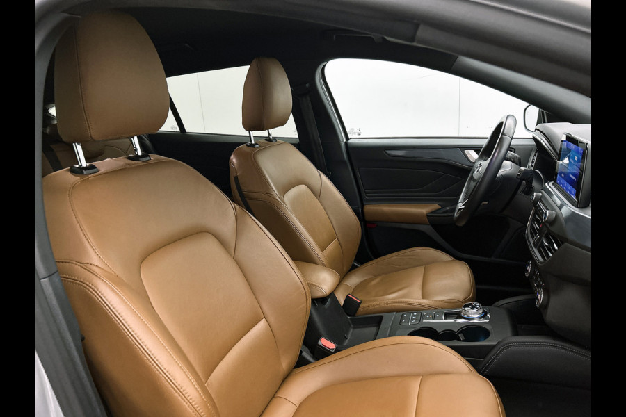 Ford FOCUS Wagon 1.5 Automaat 150PK Active X Business / Trekhaak / Leder / Standkachel / B&O Radio / Pdc+Camera / Apk 11-2026
