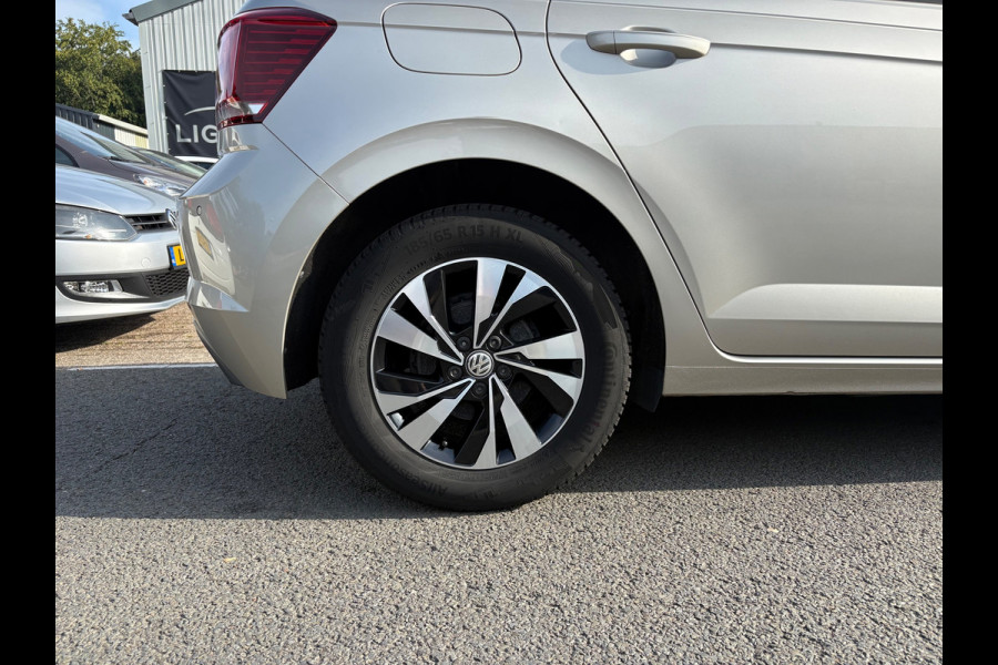 Volkswagen Polo 1.0 TSI Comfortline Business CARPLAY/PDC/NAP