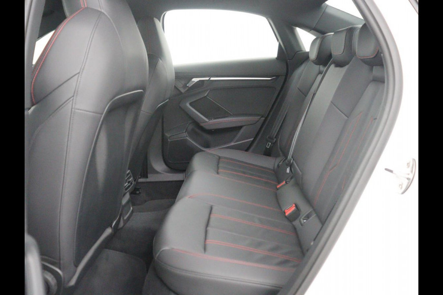 Audi A3 Limousine 30 TFSI S edition | Leder | Cruise control | Stoelverwarming | Drive select | Navigatie | Bluetooth | Carplay | Climate control | Virtueel dashboard | Full LED