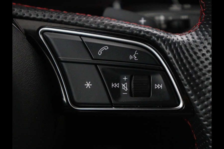 Audi A3 Limousine 30 TFSI S edition | Leder | Cruise control | Stoelverwarming | Drive select | Navigatie | Bluetooth | Carplay | Climate control | Virtueel dashboard | Full LED