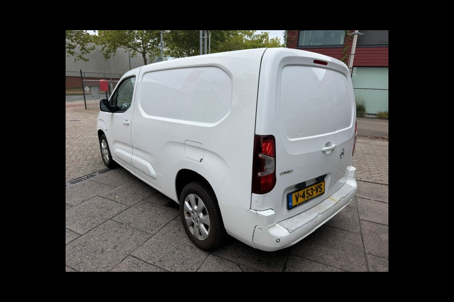 Opel Combo 1.6D L2H1 Selection AIRCO I NAVIGATIE I CAMERA I MULTI MEDIA I LMV
