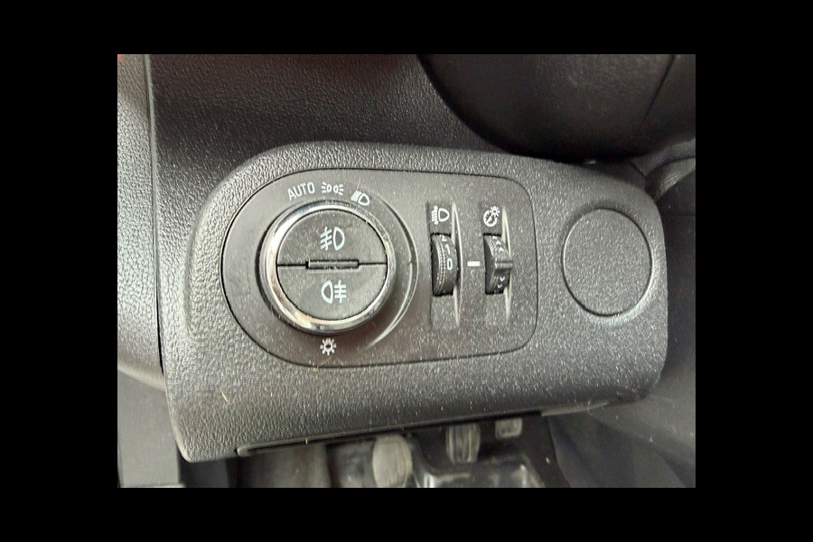 Opel Combo 1.6D L2H1 Selection AIRCO I NAVIGATIE I CAMERA I MULTI MEDIA I LMV