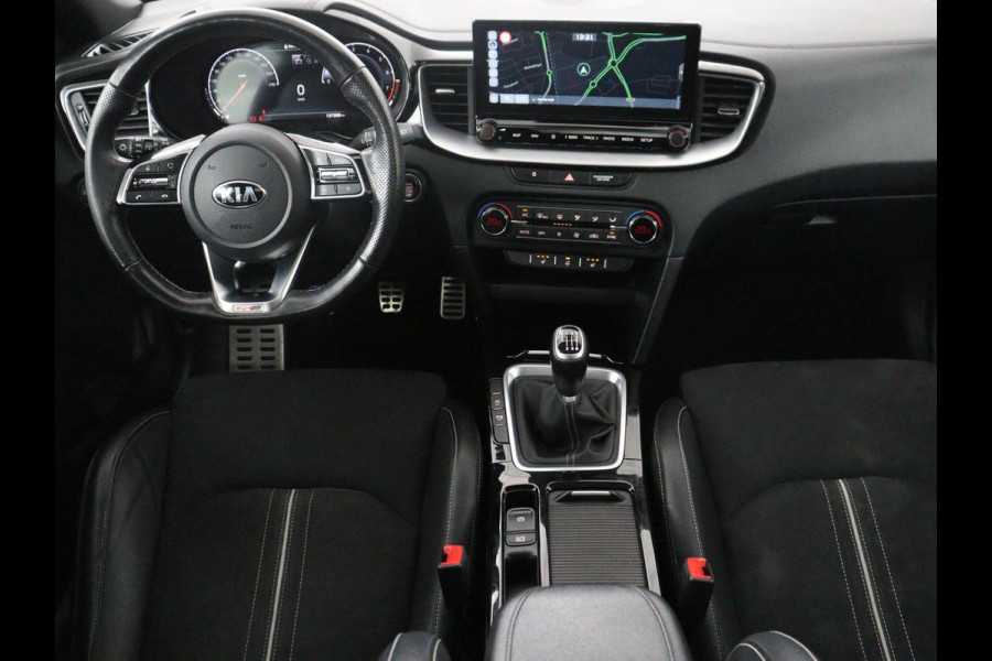 Kia ProCeed 1.0 T-GDI GT-Line | Panoramadak | Leder/alcantara | Cruise control | Stuur/stoelverwarming | Climate control | Carplay | Camera | Park assist | Trekhaak