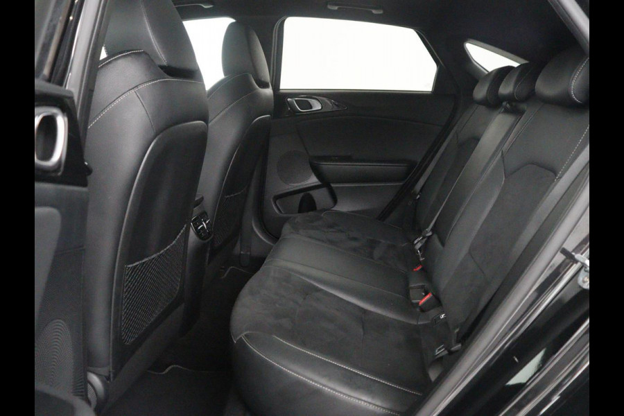 Kia ProCeed 1.0 T-GDI GT-Line | Panoramadak | Leder/alcantara | Cruise control | Stuur/stoelverwarming | Climate control | Carplay | Camera | Park assist | Trekhaak