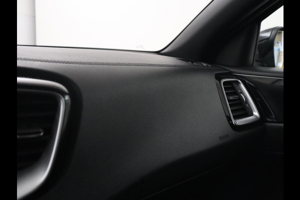 Kia ProCeed 1.0 T-GDI GT-Line | Panoramadak | Leder/alcantara | Cruise control | Stuur/stoelverwarming | Climate control | Carplay | Camera | Park assist | Trekhaak