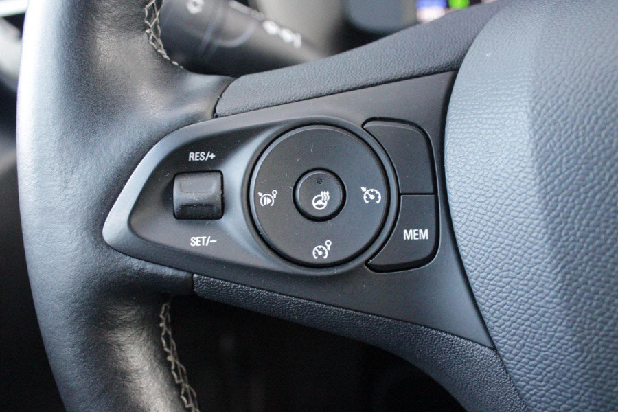 Opel CORSA-E GS Line 50 kWh | APPLE CARPLAY/ANDROID AUTO | LED KOPLAMPEN | WINTER PAKKET: STOEL VERWARMING/STUUR VERWARMING | ZWART DAK | CLIMATE CONTROL | CRUISE CONTROL | DAB+ RADIO | ACHTERUITRIJ CAMERA | PARKEER SENSOREN ACHTER | SNEL LAADFUNCTIE |