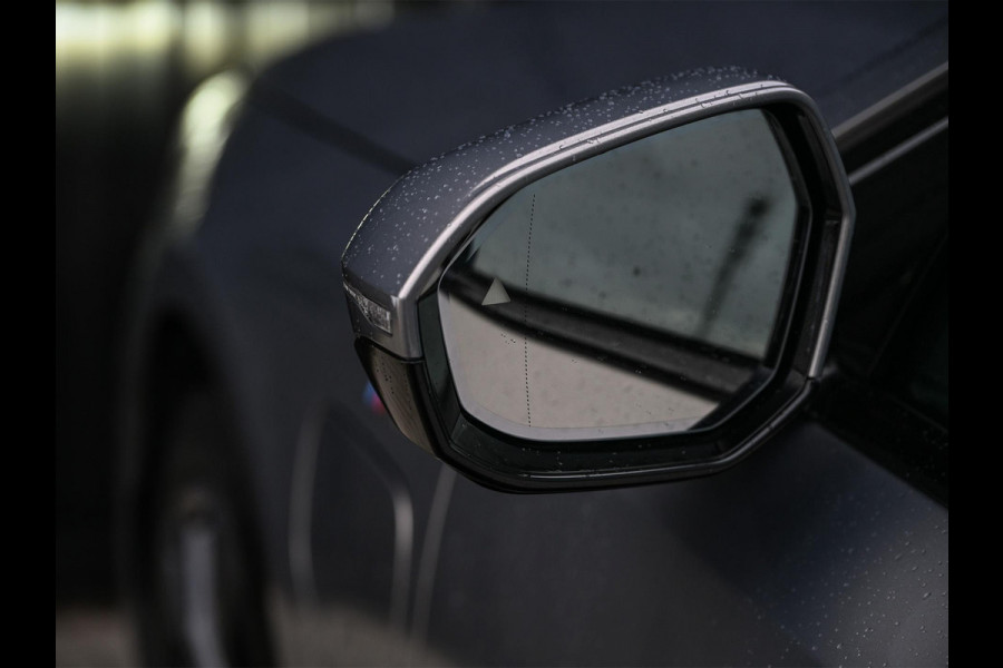 BMW 5 Serie Touring 530e xDrive | M-Sport Pro | Panoramadak | Harman Kardon audio | M-Sport Suspension | Adaptive Led | Driving Assistant Plus | Ambient Light | Iconic glow grille | M-Sport Brake Red | Shadowline Lights