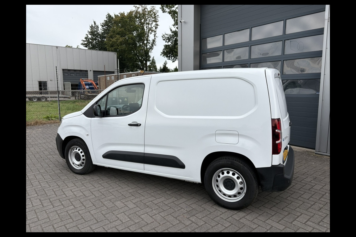 Fiat E-Doblò 50 kWh 3-zits | navigatie | cruise