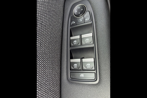 Renault Symbioz 1.3 mild hybrid 140 EDC techno Stuur en stoelverwarming