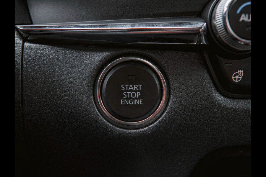 Mazda CX-30 2.0 e-SkyActiv-X M Hybrid Luxury 186 PK | Trekhaak | Ned. auto | dealer onderho