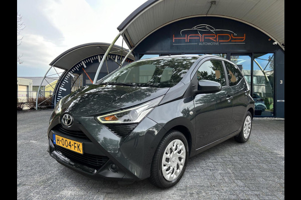 Toyota Aygo 1.0 VVT-i X-Play Apple Carplay Camera NW Model