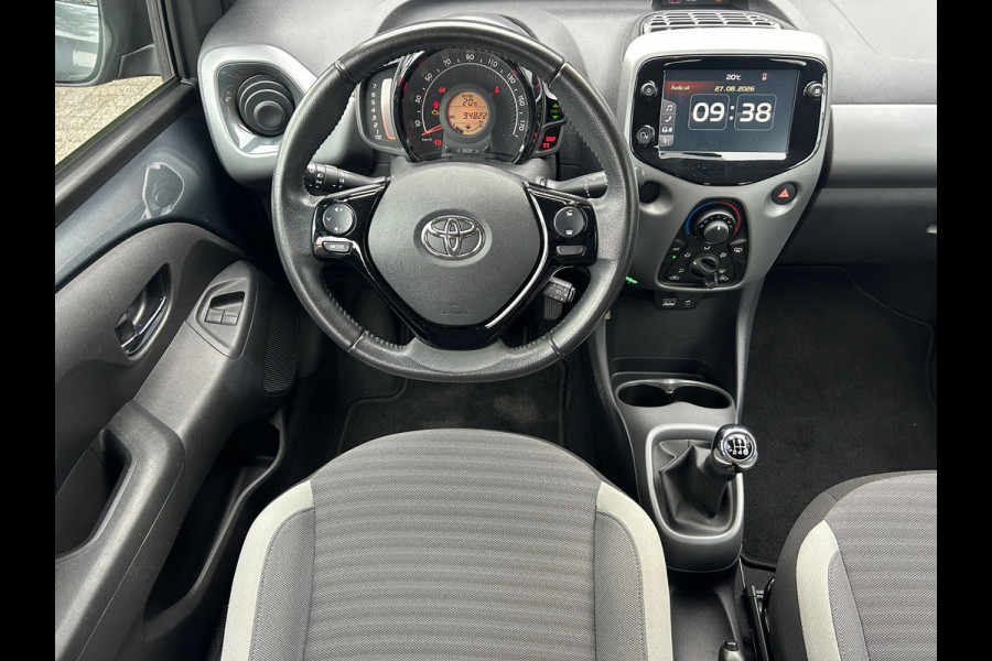 Toyota Aygo 1.0 VVT-i X-Play Apple Carplay Camera NW Model
