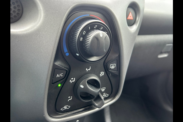 Toyota Aygo 1.0 VVT-i X-Play Apple Carplay Camera NW Model