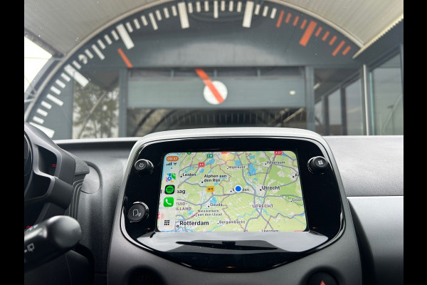 Toyota Aygo 1.0 VVT-i X-Play Apple Carplay Camera NW Model
