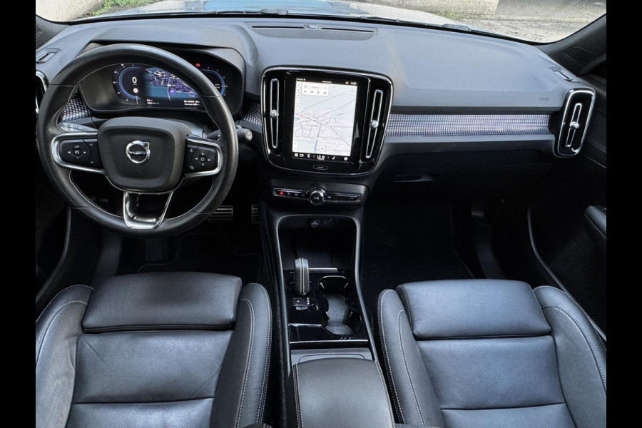 Volvo XC40 Recharge P8 AWD R-Design | Leder | Trekhaak wegklapbaar | Blis | Warmtepomp | 360 Cam |