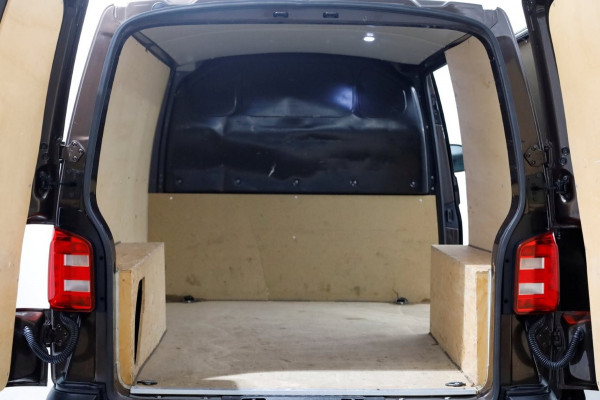 Volkswagen Transporter T6 2.0 TSI 150pk BENZINE L1H1 Airco/Cruise Control 12-2018