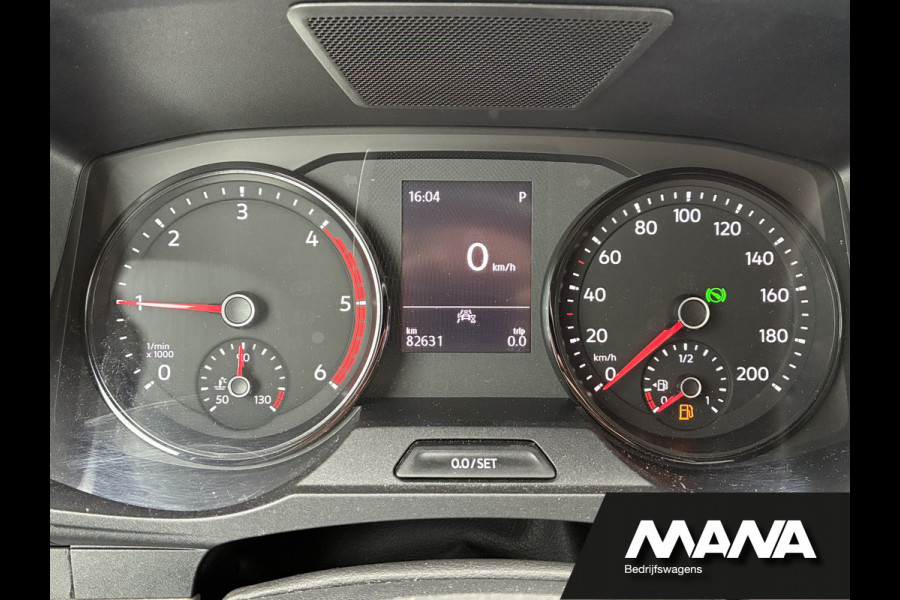 Volkswagen Crafter 2.0TDI 140PK L3H2 Automaat LED Standkachel Imperiaal Cruise Carplay Trekhaak Stoelverwarming Stuurwielverwarming