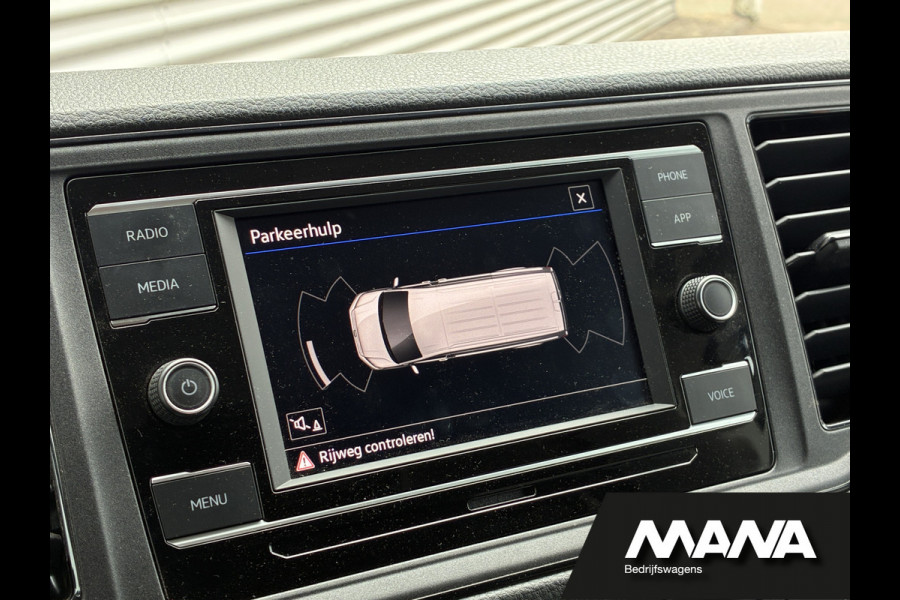 Volkswagen Crafter 2.0TDI 140PK L3H2 Automaat LED Standkachel Imperiaal Cruise Carplay Trekhaak Stoelverwarming Stuurwielverwarming