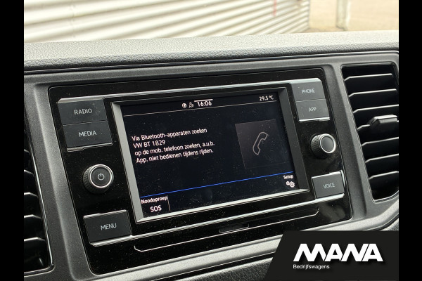 Volkswagen Crafter 2.0TDI 140PK L3H2 Automaat LED Standkachel Imperiaal Cruise Carplay Trekhaak Stoelverwarming Stuurwielverwarming