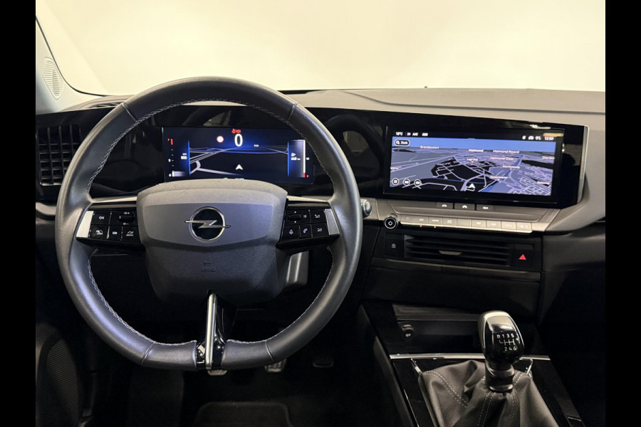 Opel Astra 1.2 Edition Navigatie Apple Carplay Android Auto Parkeersensoren Cruise Control Climate Control Lichtmetalen velgen