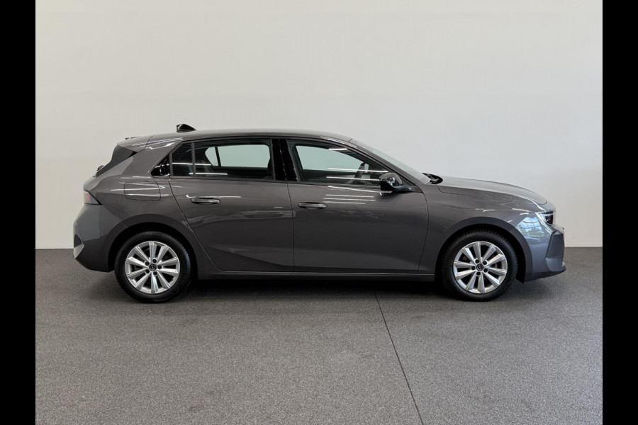 Opel Astra 1.2 Edition Navigatie Apple Carplay Android Auto Parkeersensoren Cruise Control Climate Control Lichtmetalen velgen