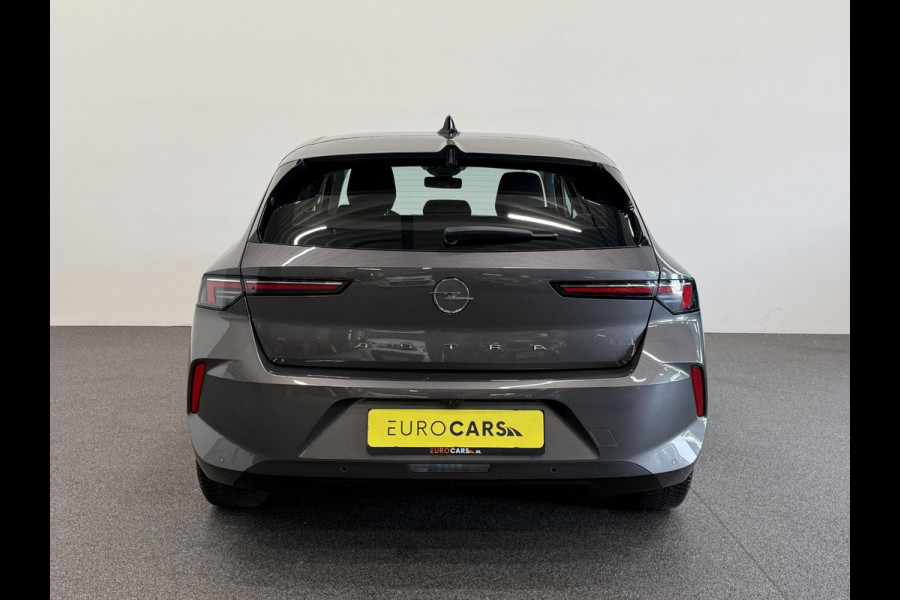 Opel Astra 1.2 Edition Navigatie Apple Carplay Android Auto Parkeersensoren Cruise Control Climate Control Lichtmetalen velgen